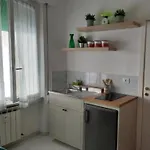 Pied A Terre Nr.5 *