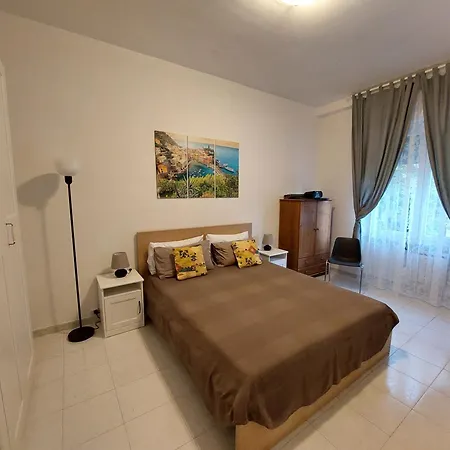 Apartment Pied A Terre Nr.5 La Spezia